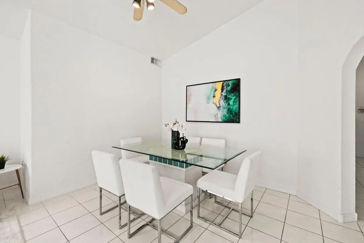 424A4077 at 363 SW 161st Avenue, Pembroke Pines