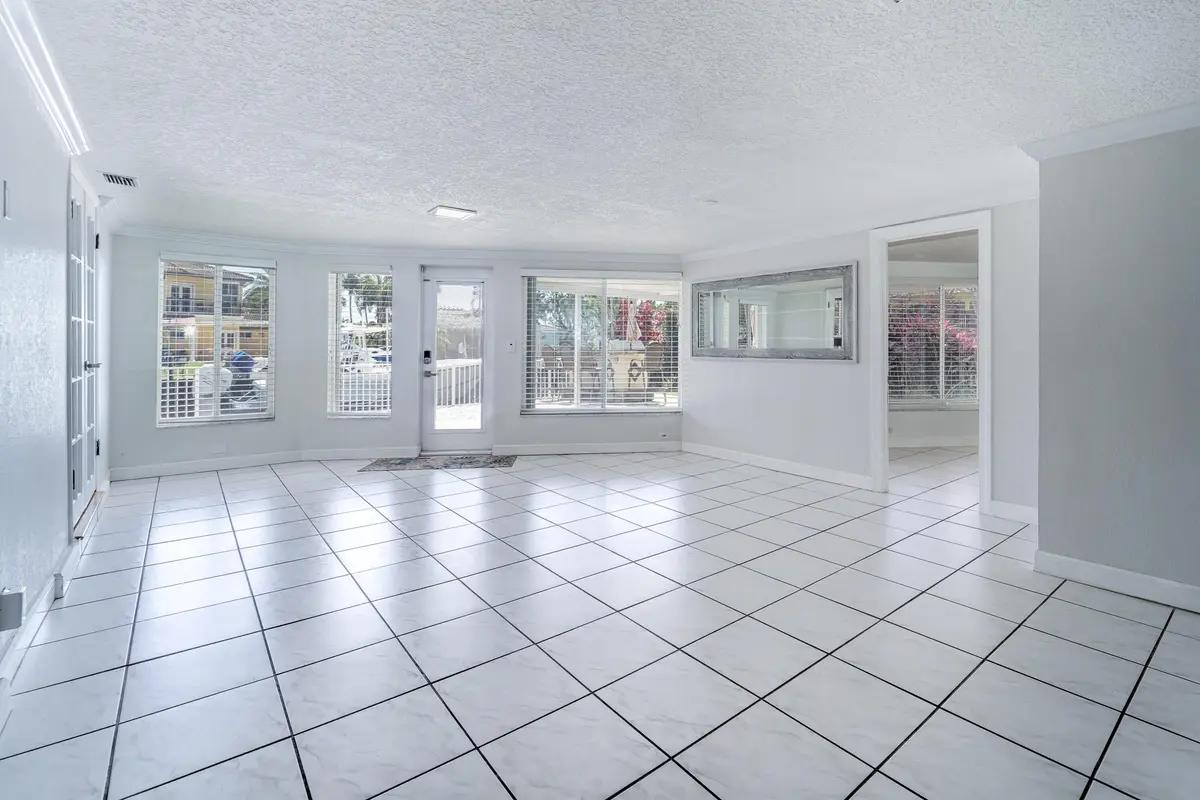 270 SE 3rd Ave Pompano Beach-print-008-0 at 270 SE 3rd Avenue, Pompano Beach
