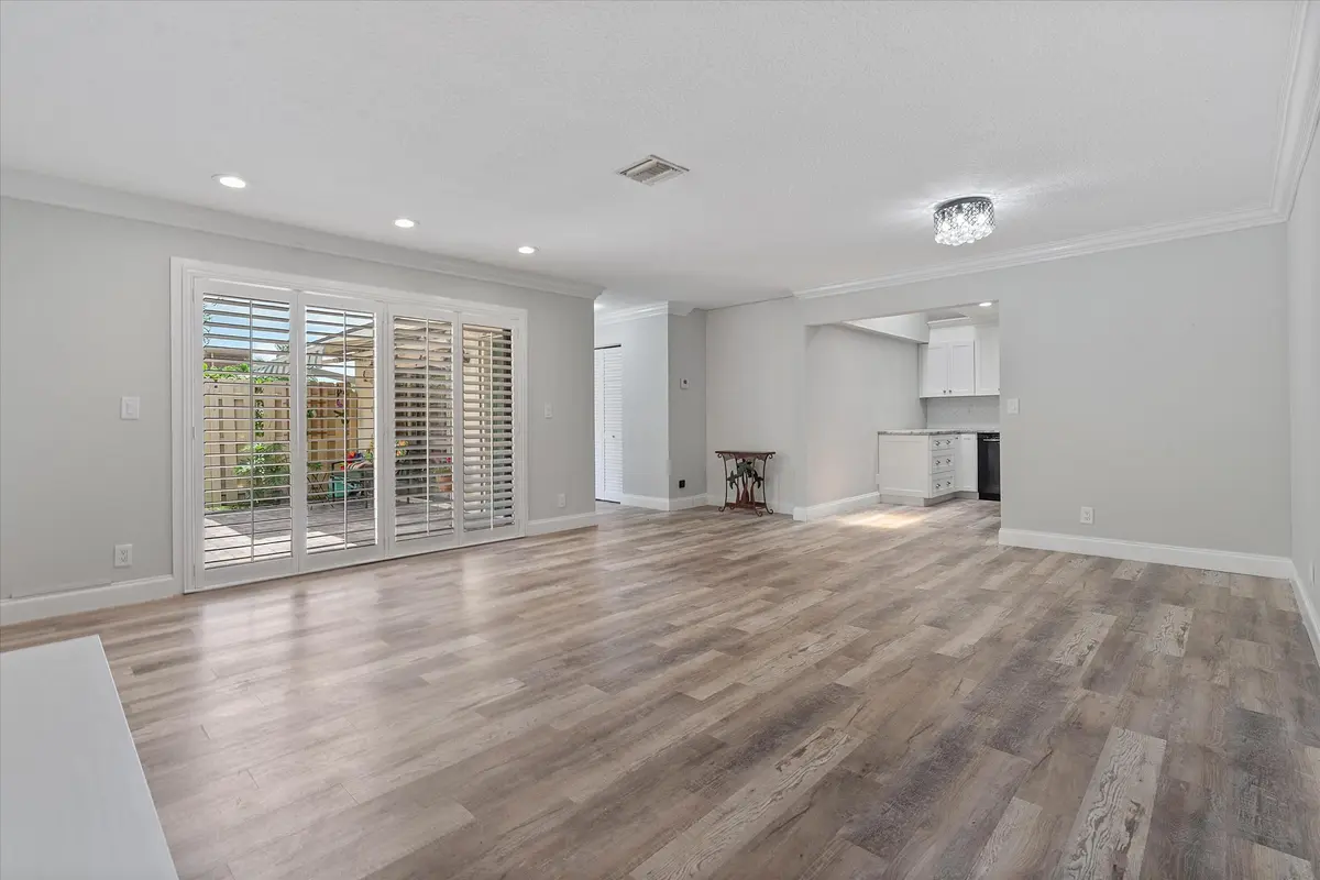 Living/Dining at 952 NW 29th Avenue C, Delray Beach