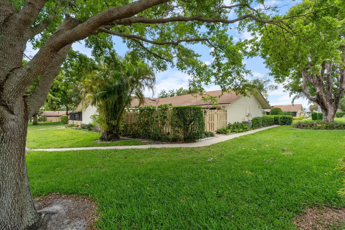 Front Exterior at 952 NW 29th Avenue C, Delray Beach