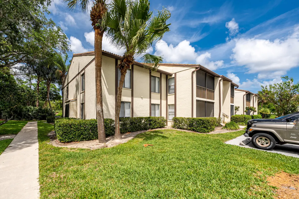 04-DSC4241 at 2702 SW Matheson Avenue 113-f1, Palm City