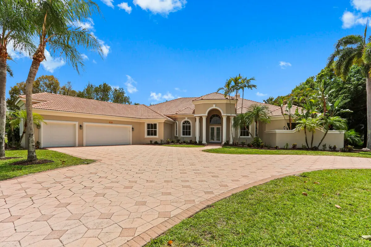 04_Image_4_mls at 8280 Woodsmuir Drive, Palm Beach Gardens
