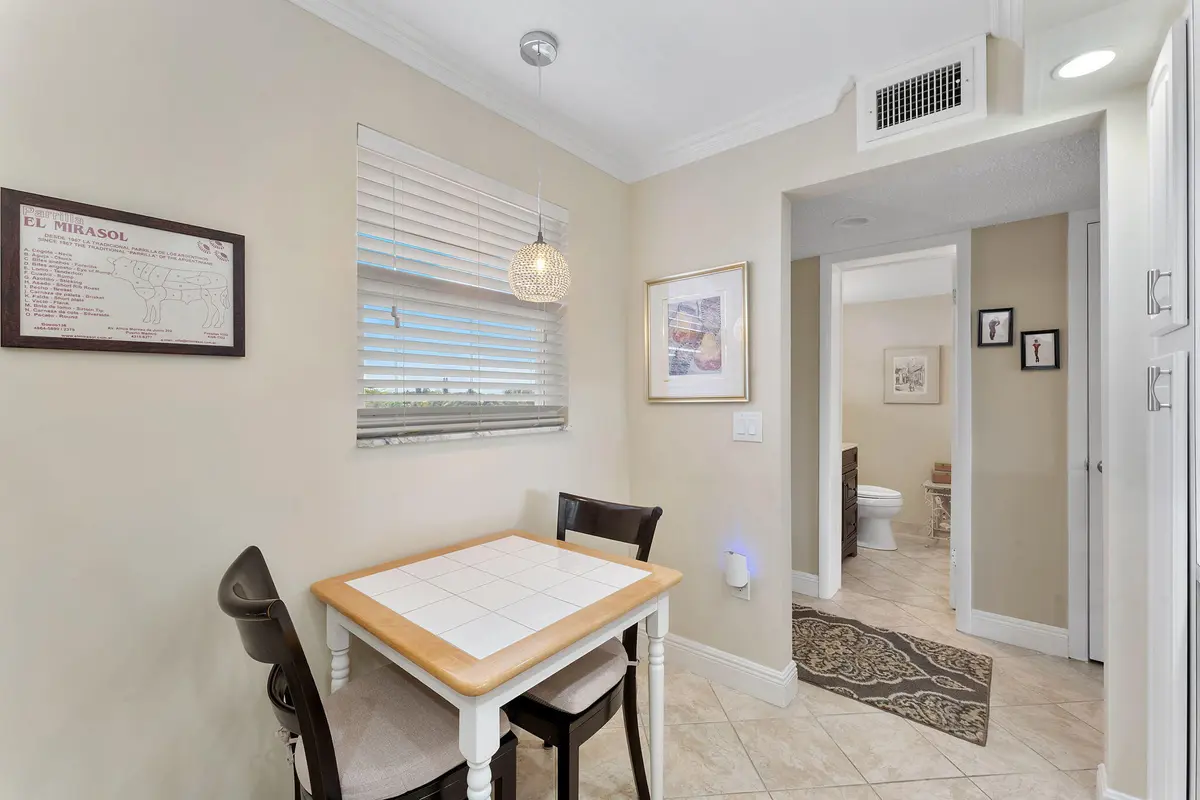 22-web-or-mls-DSC02298 at 2515 NE 2nd Court 405, Boynton Beach