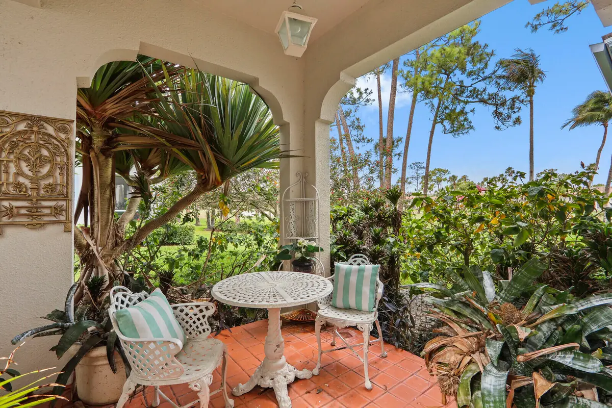Entry at 301 S Ryder Cup Cir S 301, Palm Beach Gardens