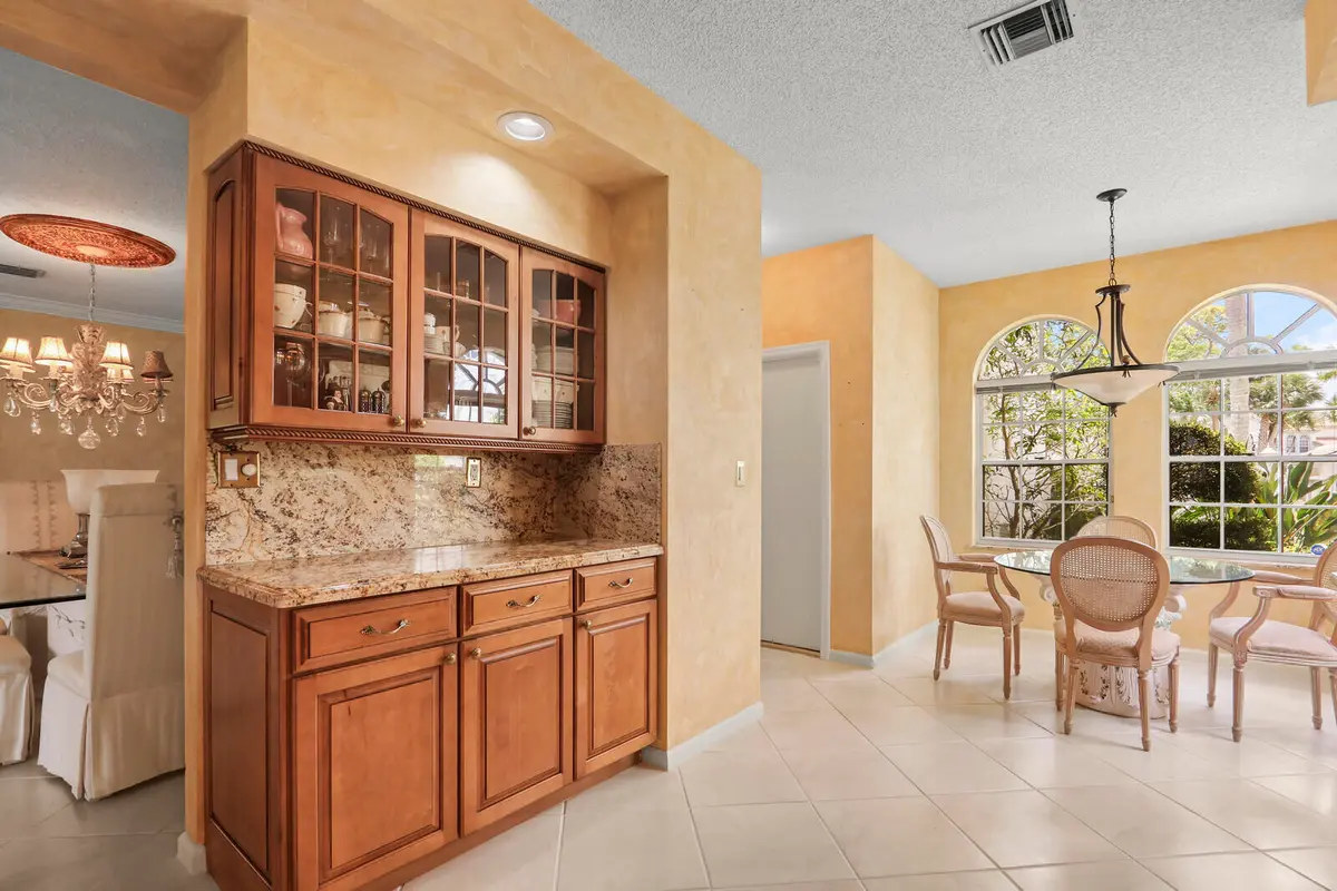 Kitchen at 301 S Ryder Cup Cir S 301, Palm Beach Gardens