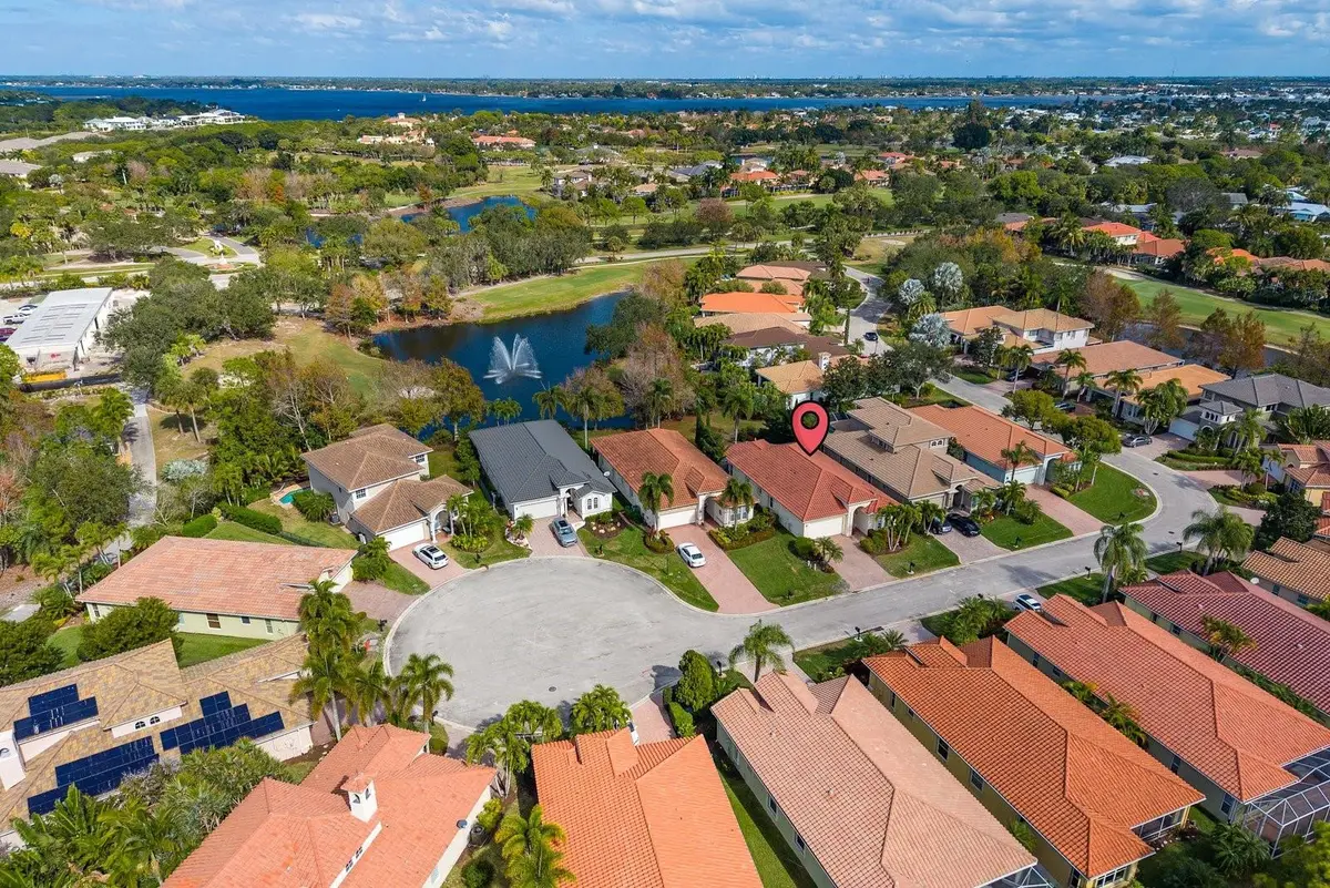 Photo 4 at 844 SW Pebble Lane, Palm City