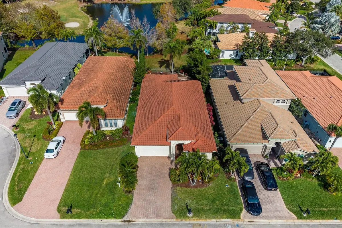 Photo 5 at 844 SW Pebble Lane, Palm City