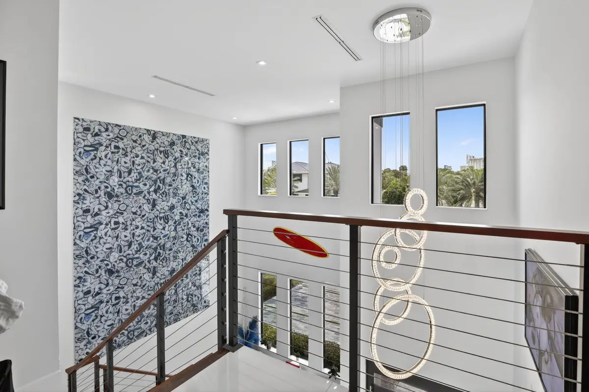79-web-or-mls-_A7A3600 at 334 Isle Of Capri Drive, Fort Lauderdale