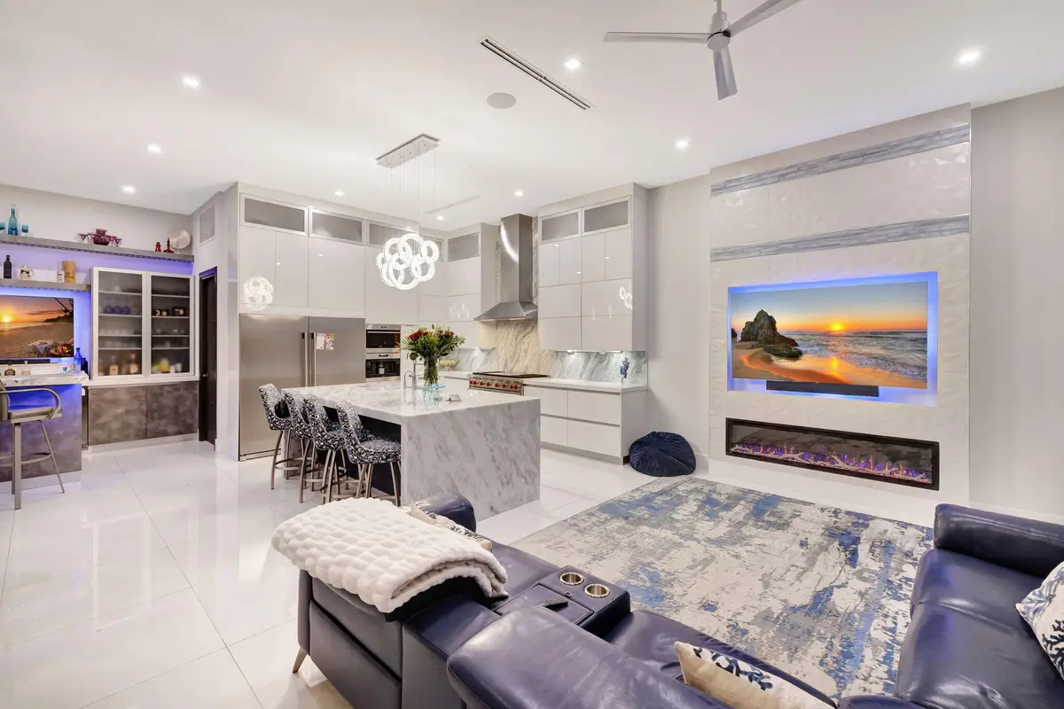 119-web-or-mls-699A9595 at 334 Isle Of Capri Drive, Fort Lauderdale
