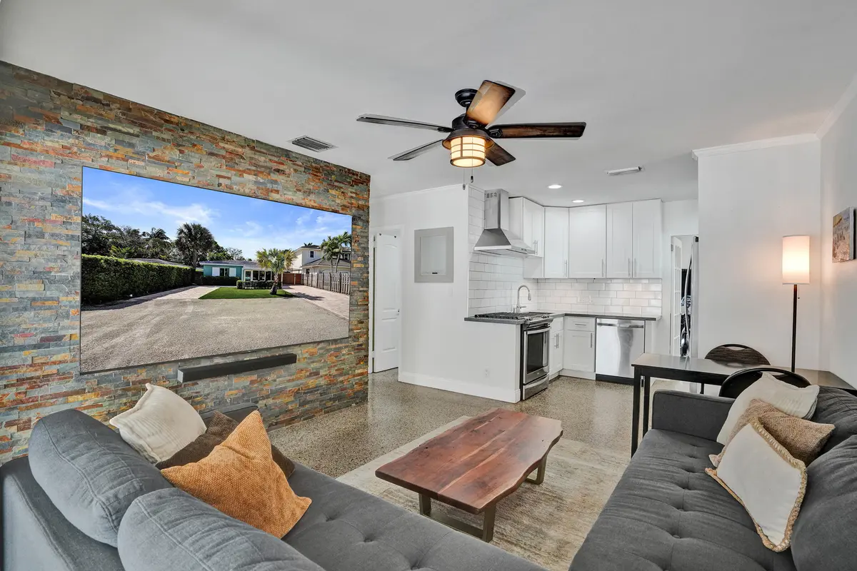 Living Room / Kitchen at 846 SW 11th Court, Fort Lauderdale