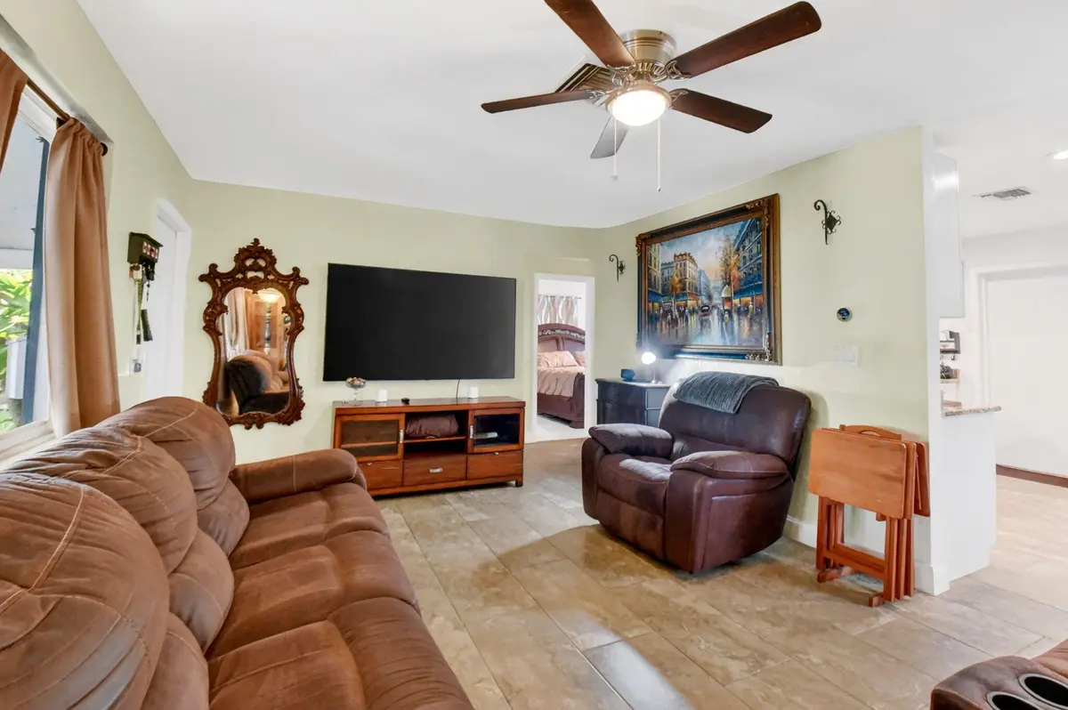 LivingroomSpace at 1010 Churchill Circle, West Palm Beach