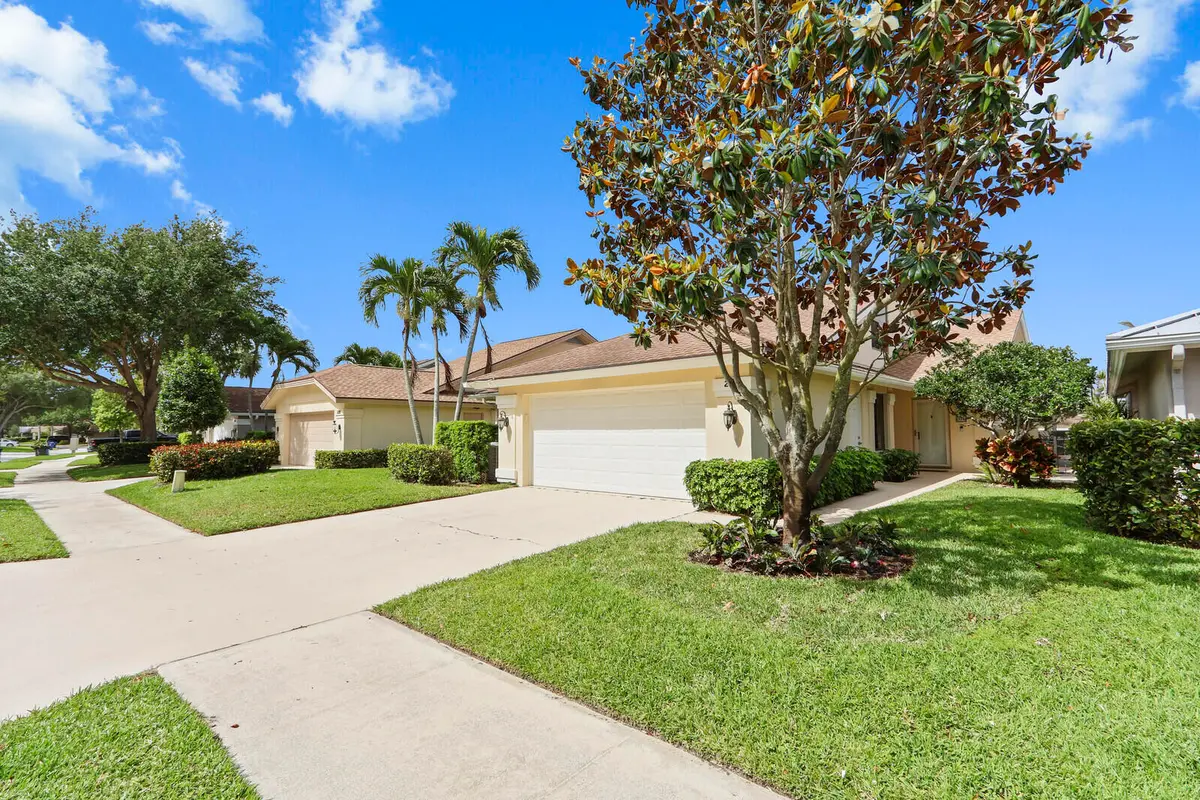 232 E River Park at 232 E River Park Drive, Jupiter