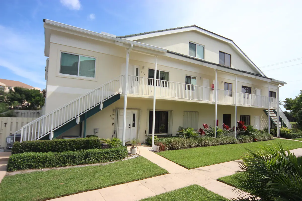 IMG_8683 at 270 Bella Vista Court 70, Jupiter
