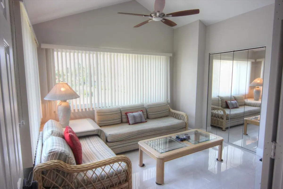 Den 1 at 270 Bella Vista Court 70, Jupiter
