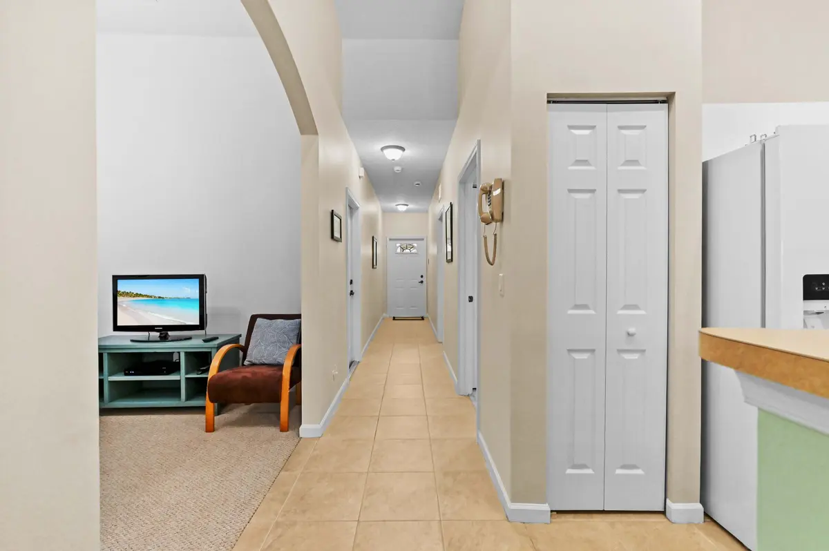 Foyer at 9934 Galleon Drive, West Palm Beach