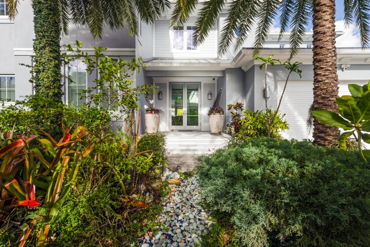mls_FRONT_DETAIL_EB at 701 Flamingo Drive, Fort Lauderdale