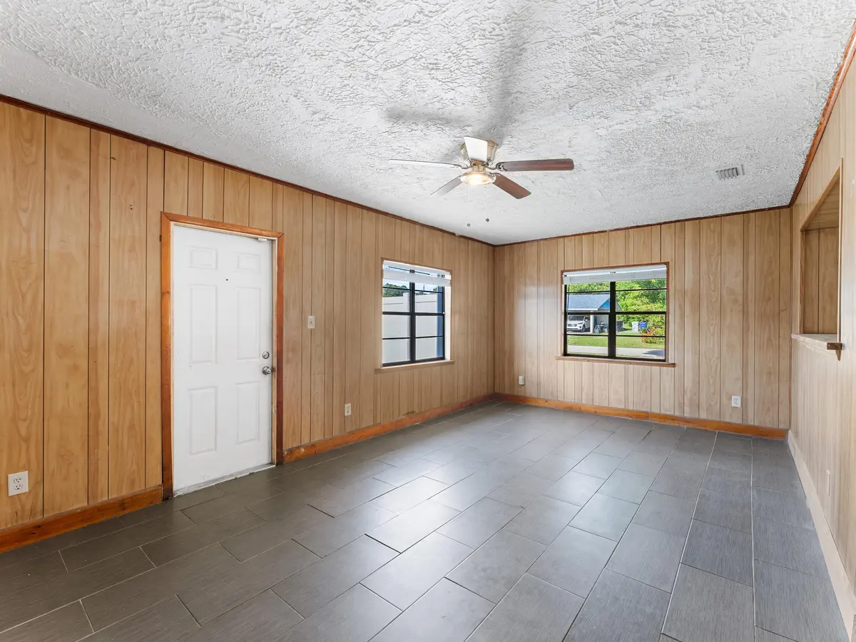 _DSC1701 at 304 8th Avenue, Vero Beach