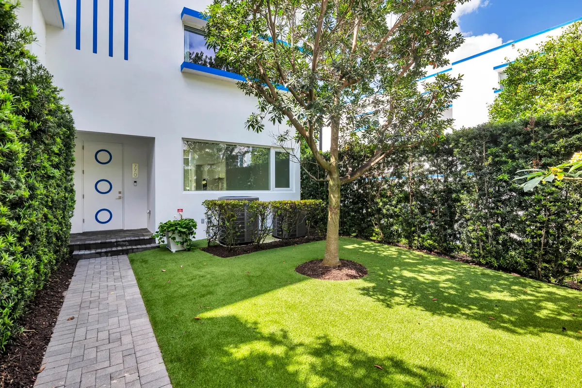 low-2 at 770 N Street, West Palm Beach
