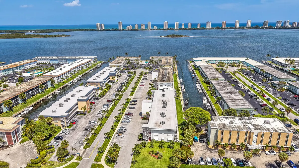 29_Aerial_4_8_mls at 130 Doolen Court 109, North Palm Beach