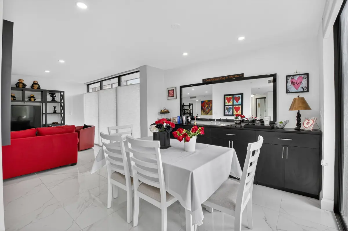 Dining Room at 6815 Willow Wood Drive 4012, Boca Raton
