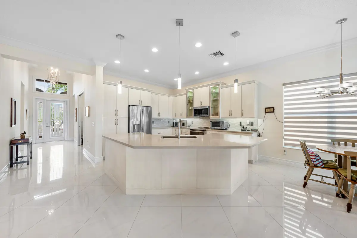 Counter Depth Snack Bar at 8196 Mount Thor Lane, Boynton Beach