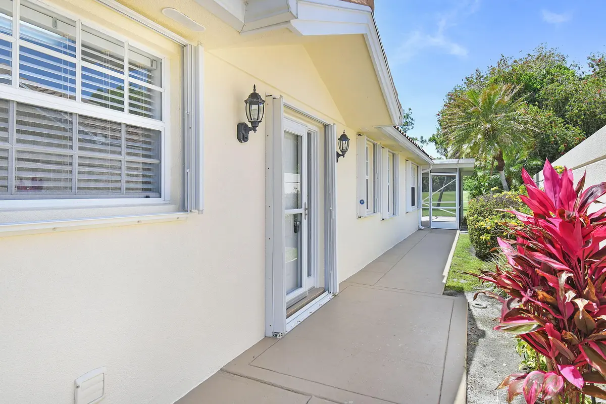 5-web-or-mls-500_6093 at 7767 SE Spicewood Circle, Hobe Sound