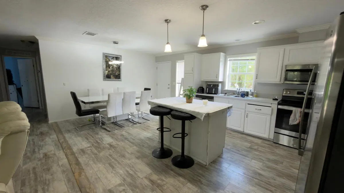 IMG_8944 at 1401 SW 65th Way, Boca Raton
