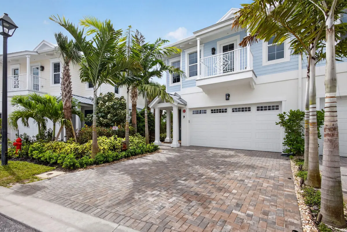 1-web-or-mls-5D1A4503 at 130 Water Pointe Place 7, Jupiter