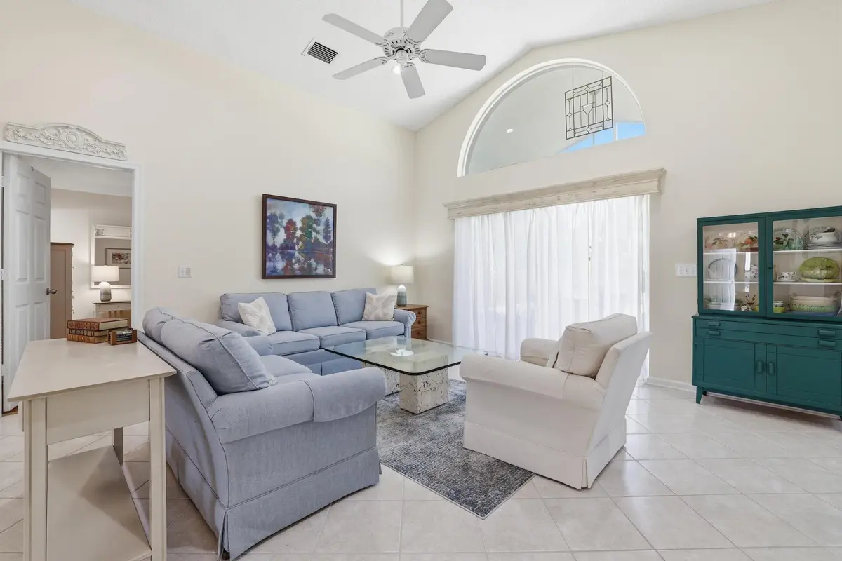 0H8A8816 at 15187 Oak Chase Court, Wellington