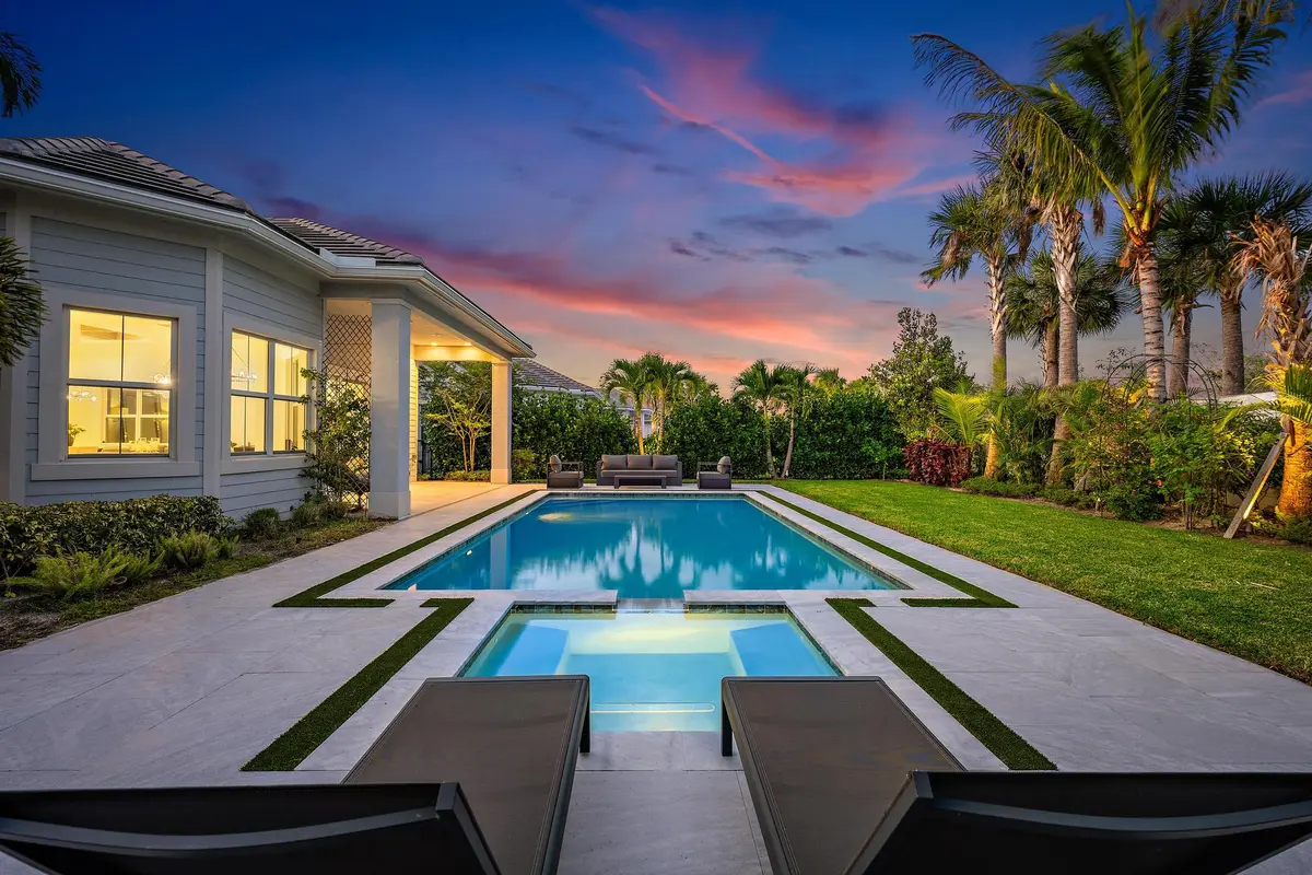 9338 Crestview Circle at 9338 Crestview Circle, Palm Beach Gardens