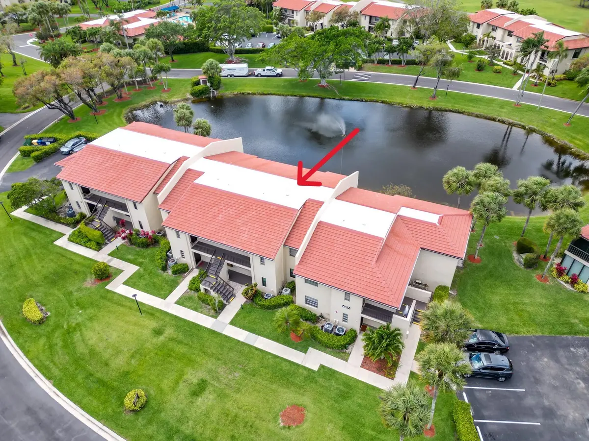 arrow at 21218 Lago Circle H, Boca Raton