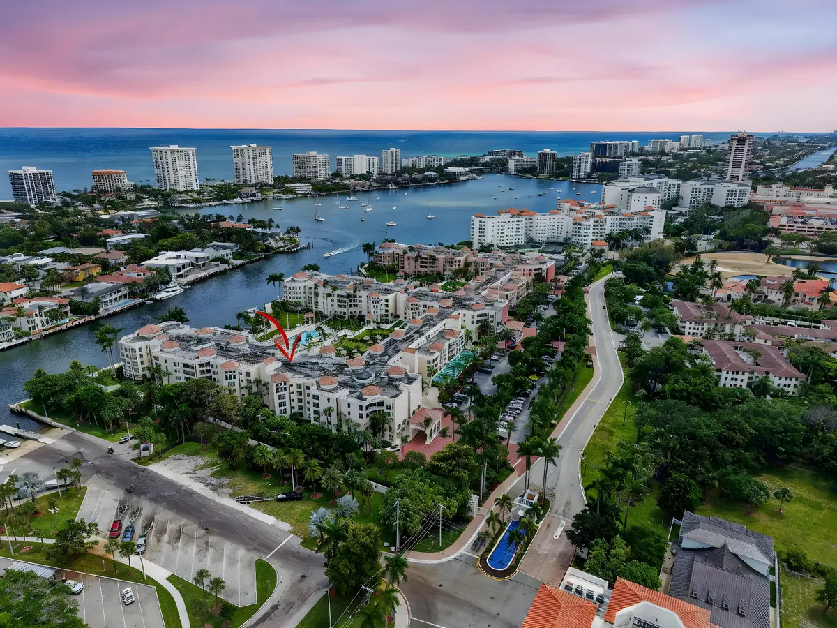 FABULOUS LOCATION at 100 SE 5th Avenue Ph 7, Boca Raton