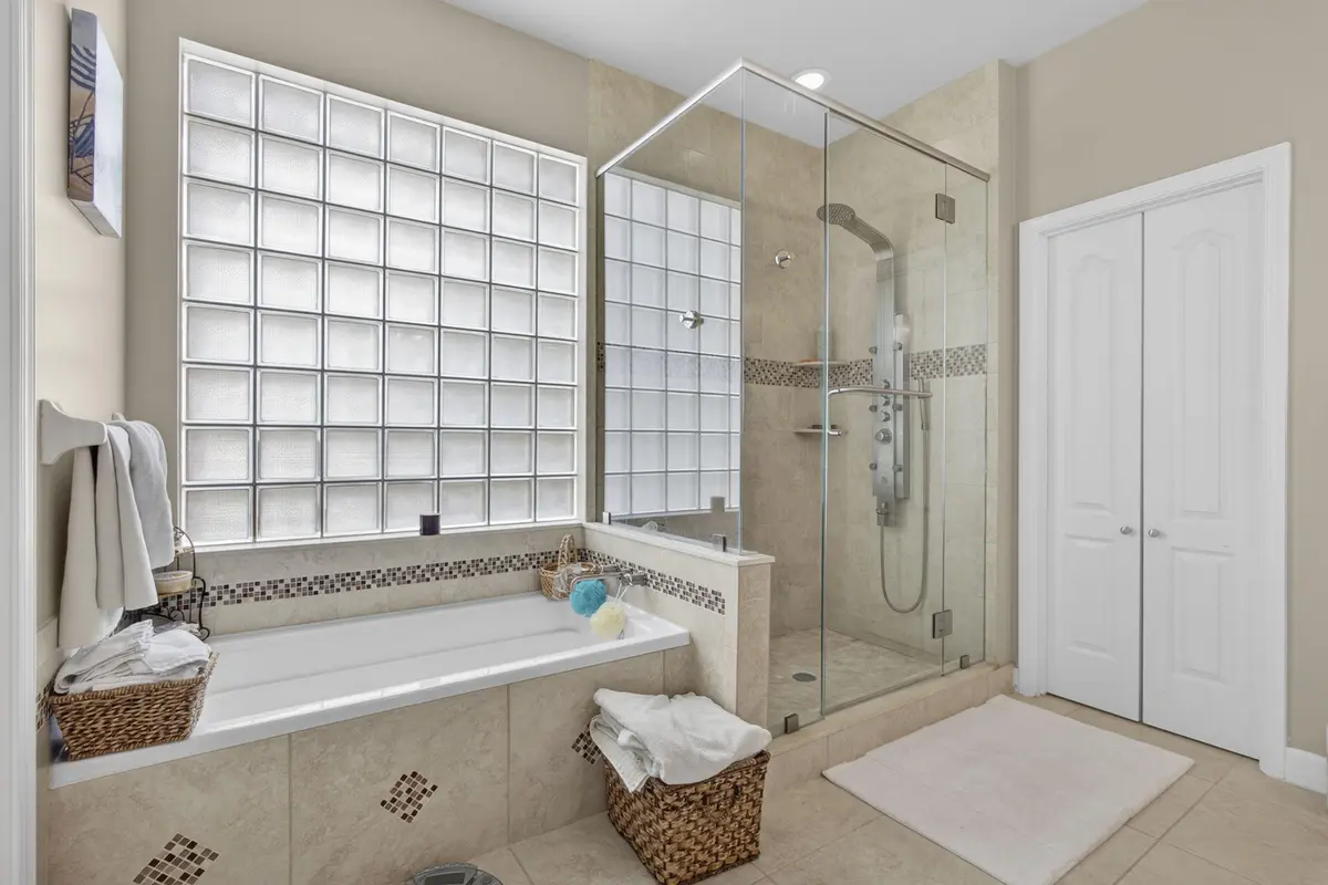 Remodeled master bathroom at 71 Princewood Lane, Palm Beach Gardens