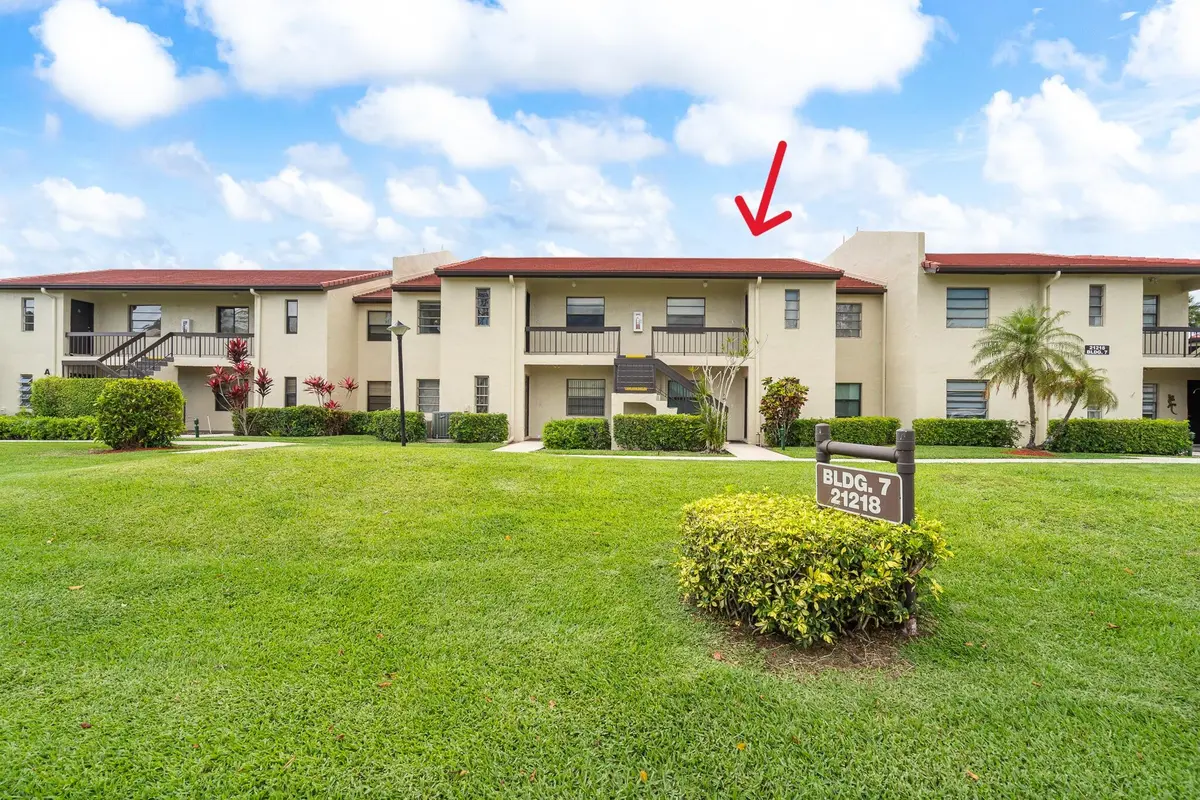arrow 2 at 21218 Lago Circle H, Boca Raton