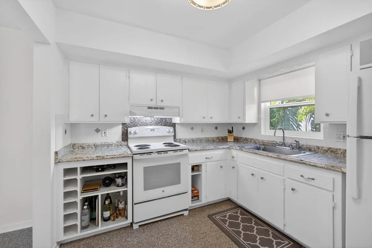 10-web-or-mls-5D1A6533 at 1817 N Ocean Breeze, Lake Worth Beach