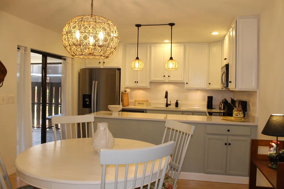 kitchen new 5 at 301 SE Castle Court, Port St. Lucie