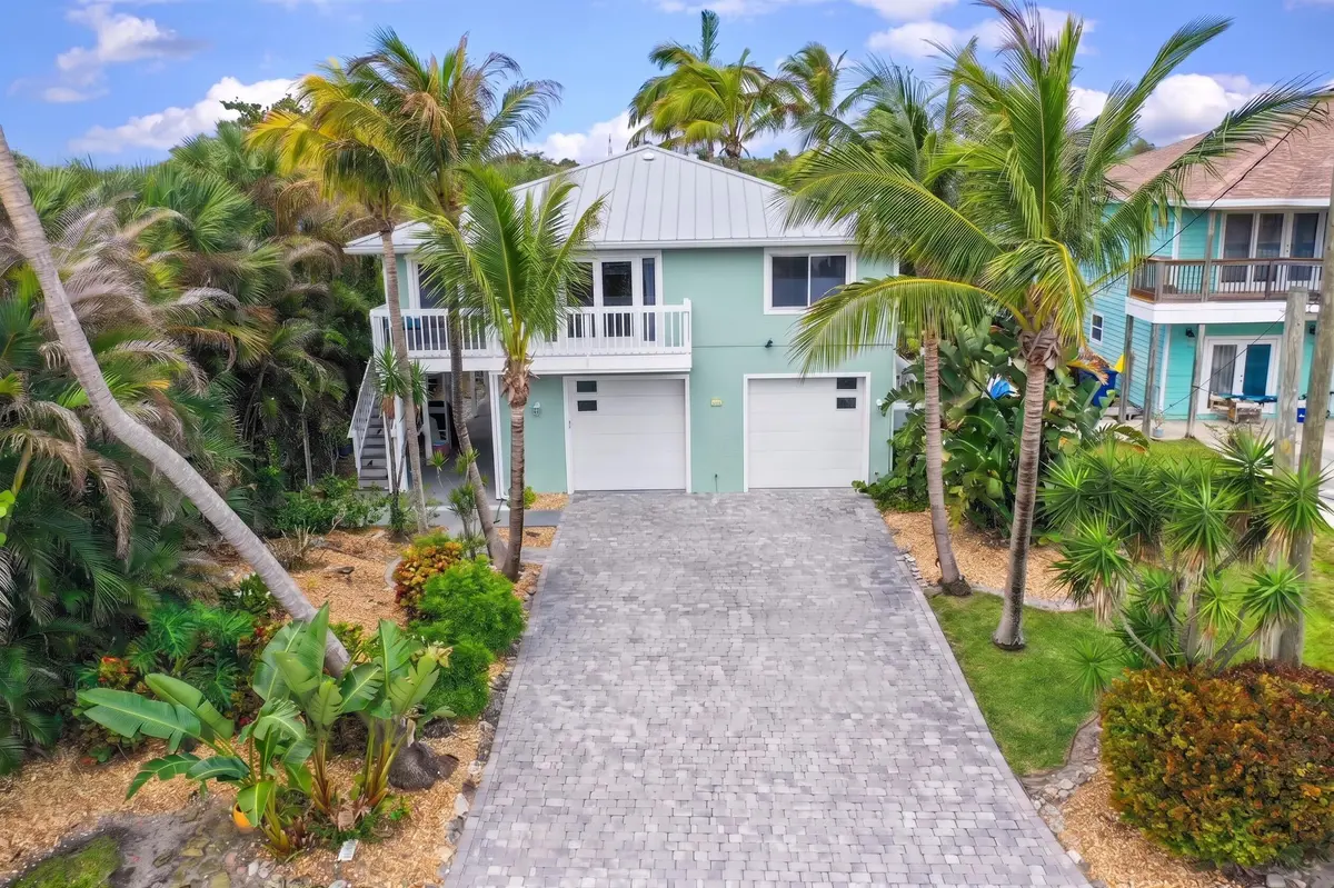 Front 2 at 413 Hernando Street, Fort Pierce