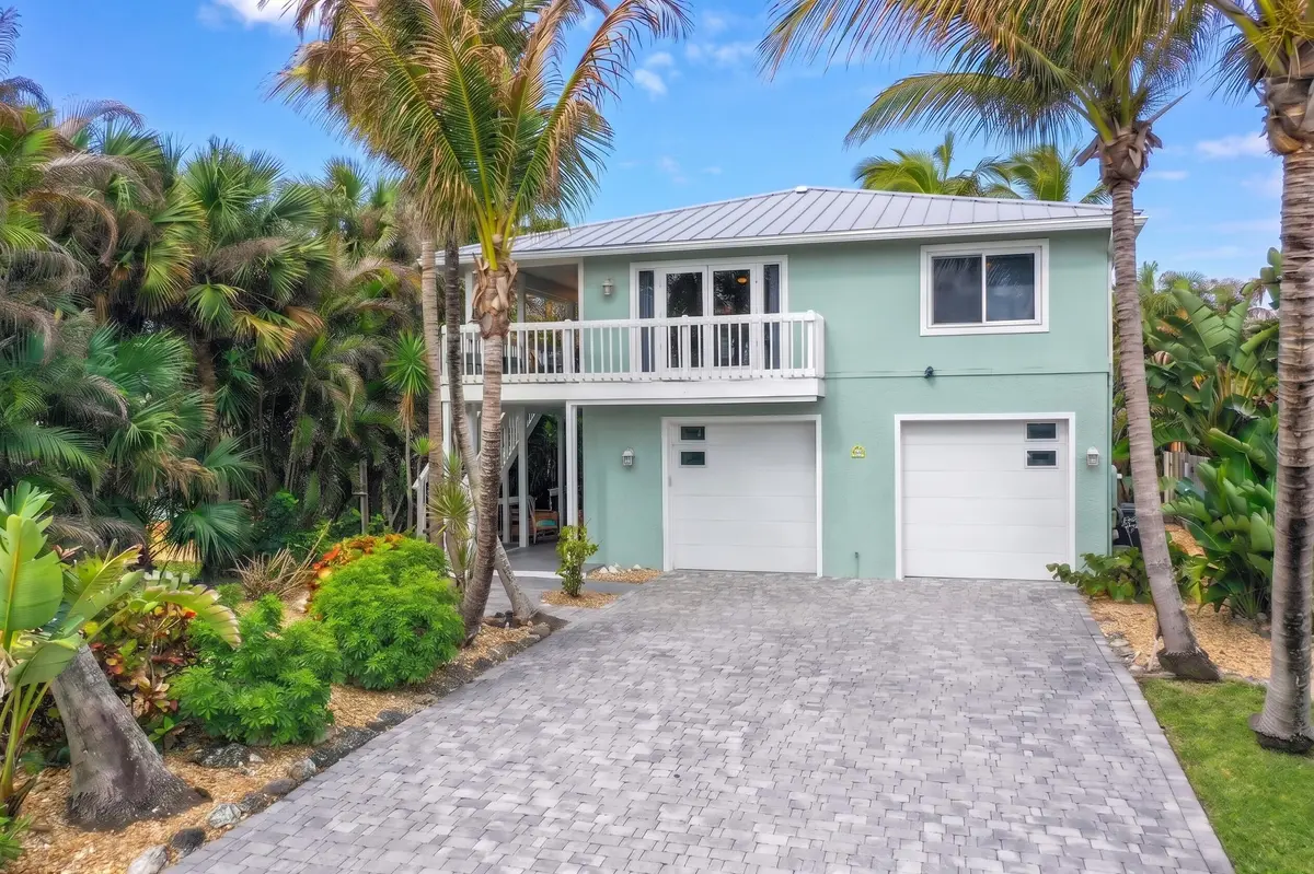 Front 3 at 413 Hernando Street, Fort Pierce