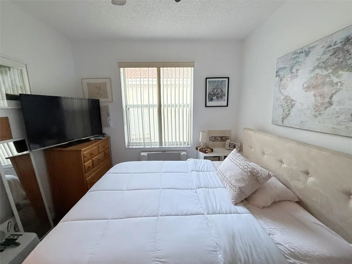Photo 8 at 4965 SW 153rd Avenue, Davie