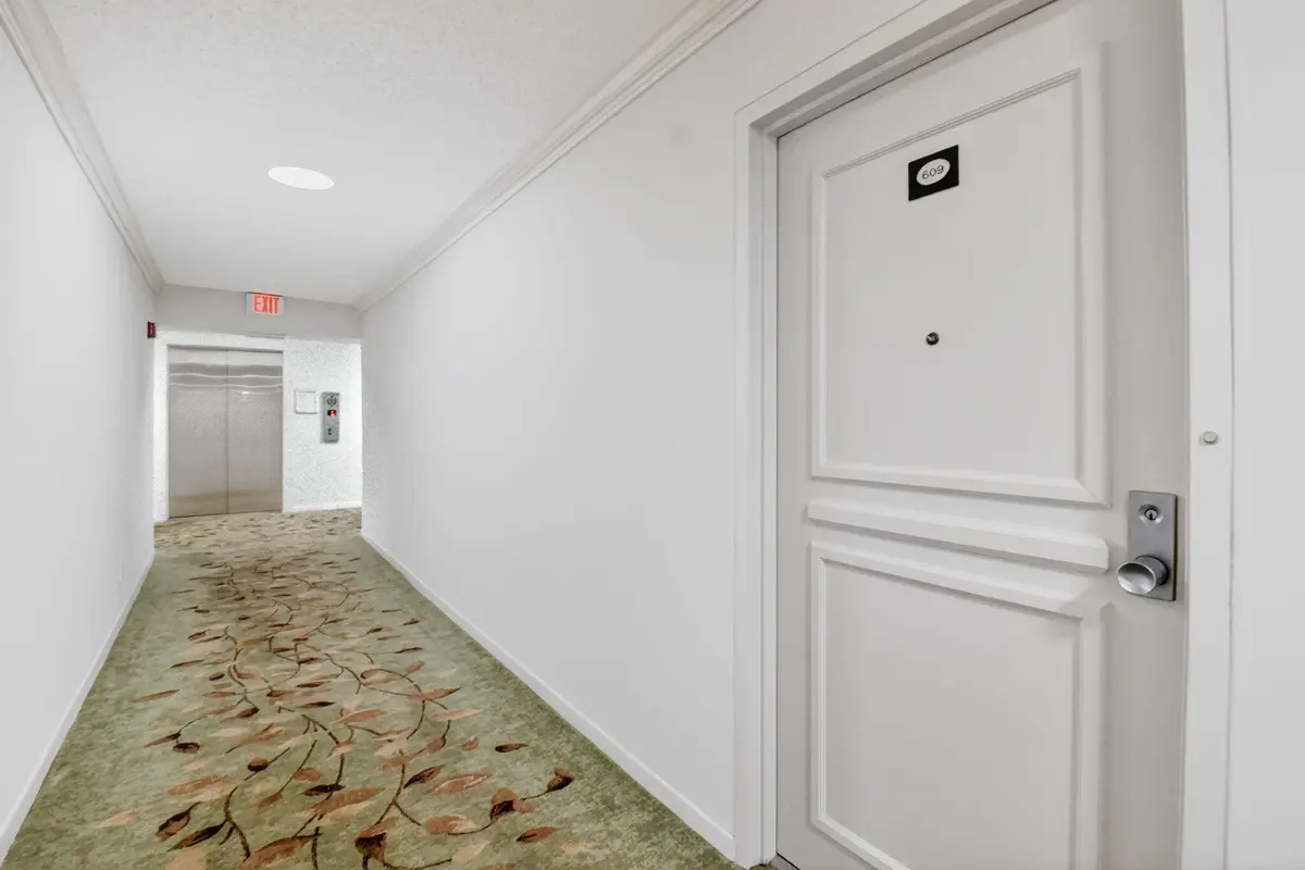15-web-or-mls-DSC_1552 at 3589 S Ocean Boulevard 609, South Palm Beach