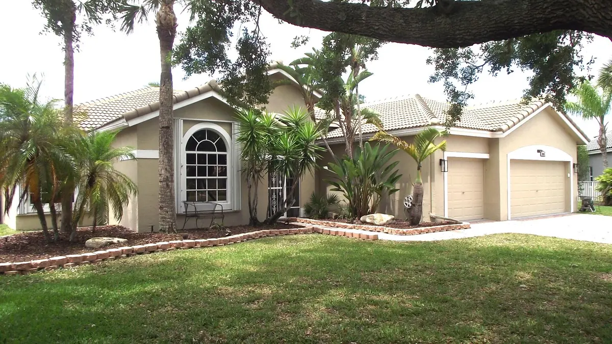 Front at 3945 Diamond Chip Court, Wellington