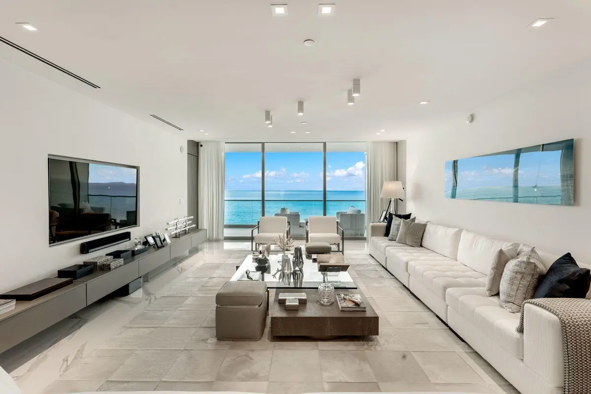 01_10201 Collins Ave_1oakstudio_03 at 10201 Collins Avenue 1803, Bal Harbour