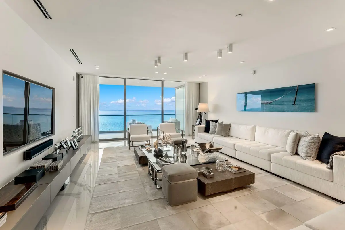03_10201 Collins Ave_1oakstudio_04 at 10201 Collins Avenue 1803, Bal Harbour