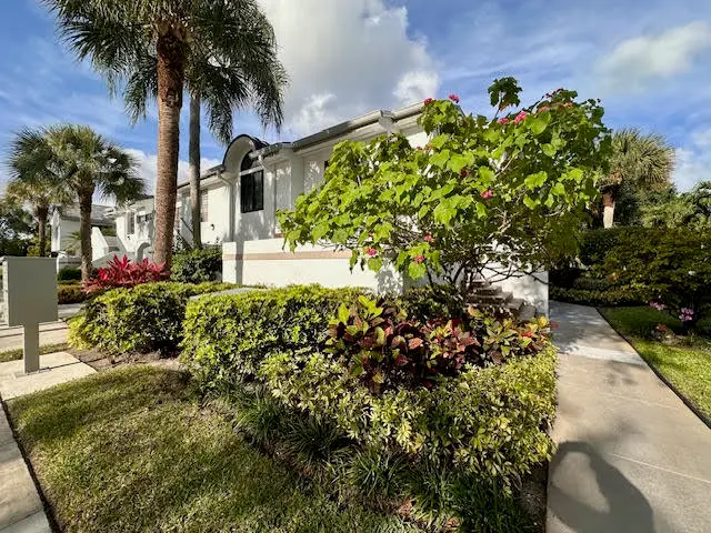 Front at 7449 Glendevon Lane 104, Delray Beach