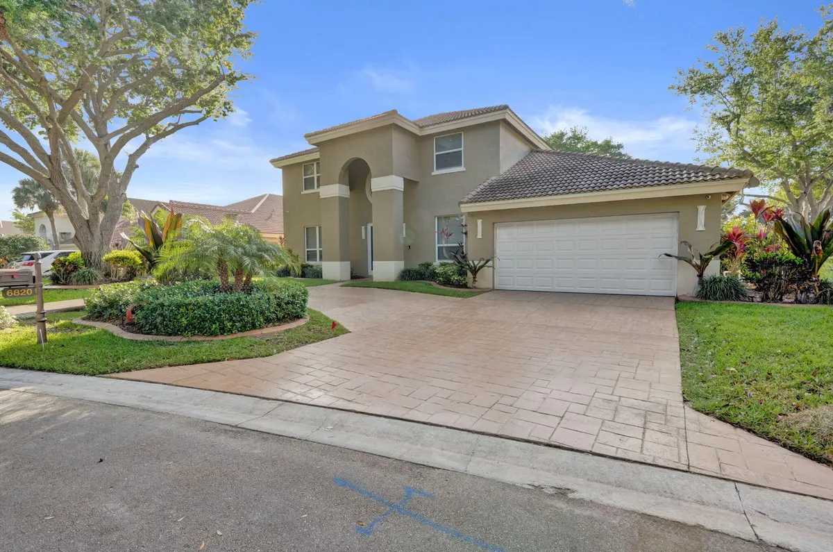2-web-or-mls-DSC04929 at 6820 NW 73rd Street, Parkland