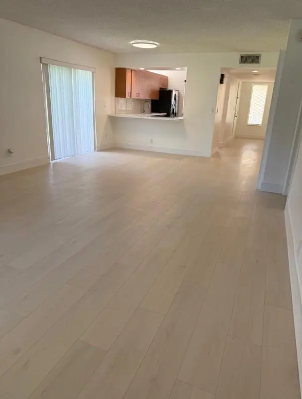 Photo 2 at 235 Lakeview Drive 104, Weston