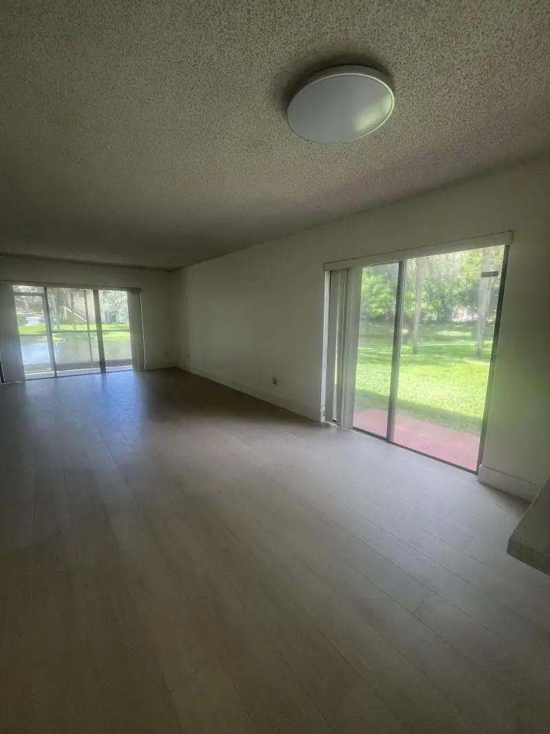 Photo 4 at 235 Lakeview Drive 104, Weston