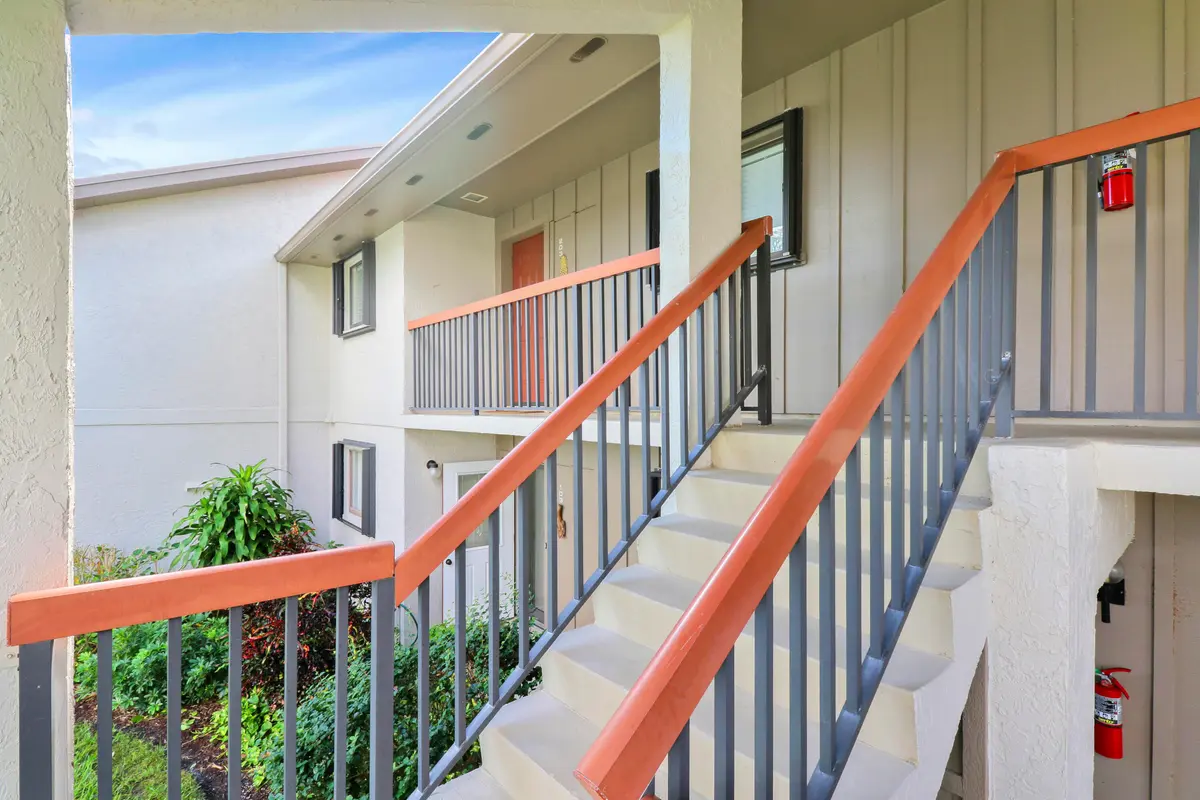 Upstairs Unit at 1600 NE Dixie Highway 10-203, Jensen Beach
