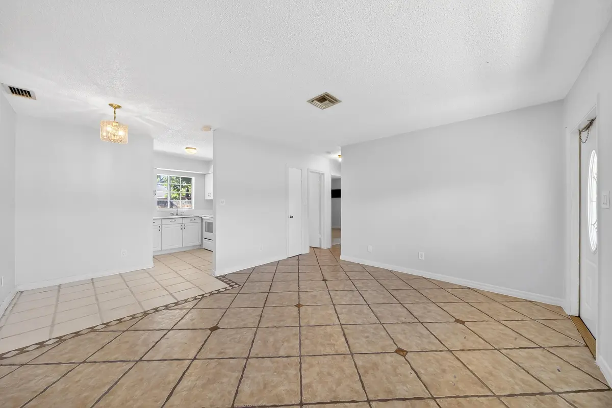 KVM04100 at 121 NW 56th Court 1-2, Oakland Park