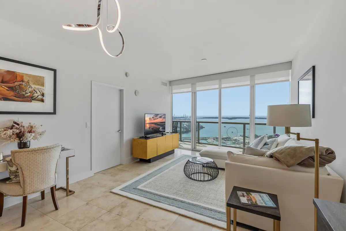 888 Biscayne Boulevard 3702, Miami, FL – photo 3
